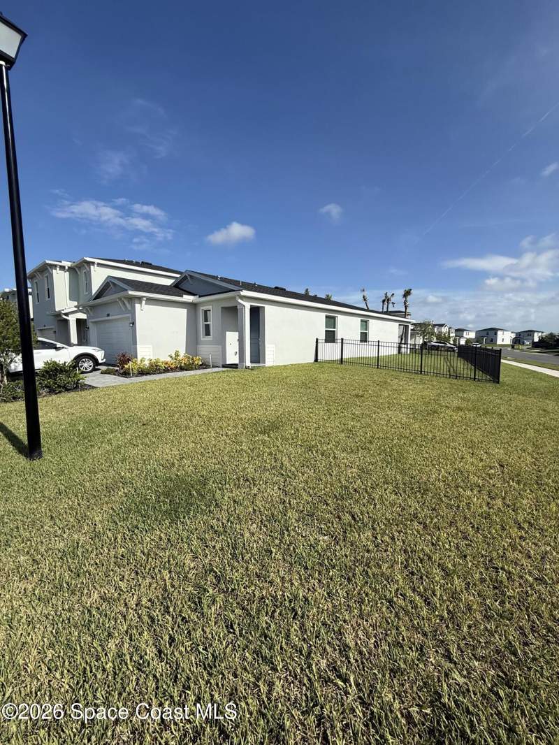 3 bedroom Single Family Residence at 1919 Croft Inlet Drive, Riverwood at Everlands, Palm Bay — photo 2