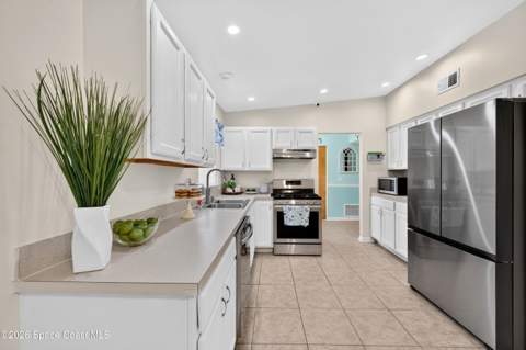 1405 Dolphin Avenue, Merritt Island FL - photo 18 of 57