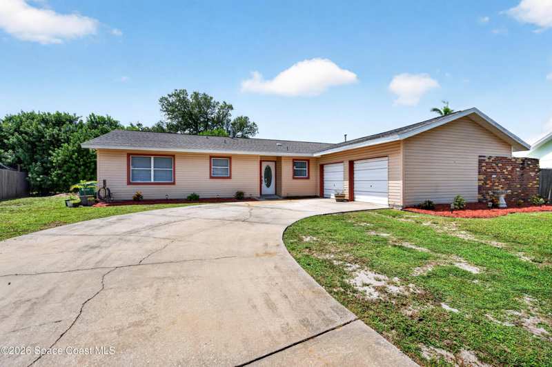 3 bedroom Single Family Residence at 1405 Dolphin Avenue, Surfside Estates Unit 1, Merritt Island — photo 1