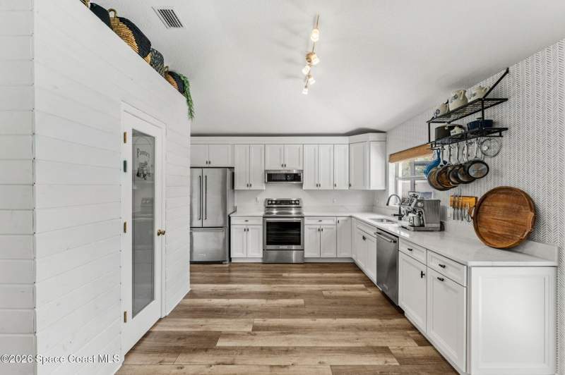 4 bedroom Single Family Residence at 4281 Brantley Circle, Brackenwood Subdivision, Rockledge — photo 5