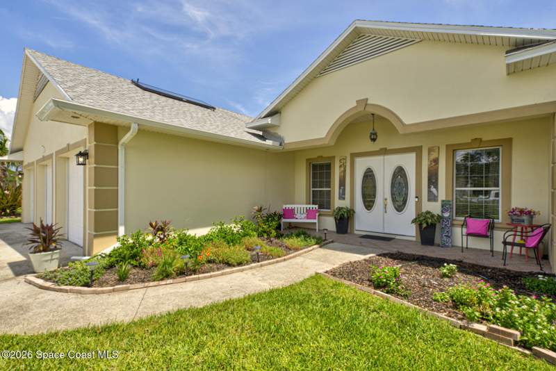 4 bedroom Single Family Residence at 4056 Sand Ridge Drive, Savannahs Pud The, Merritt Island — photo 2
