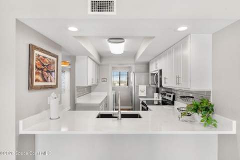 250 S Sykes Creek Parkway #B609, Merritt Island FL - photo 22 of 56
