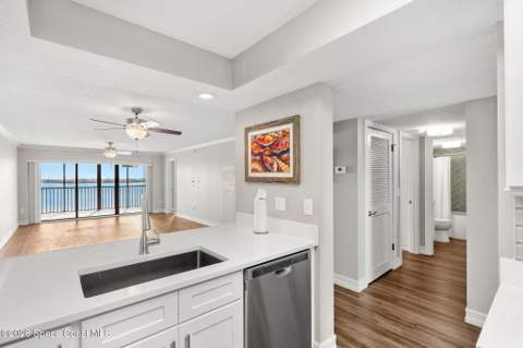 250 S Sykes Creek Parkway #B609, Merritt Island FL - photo 17 of 56
