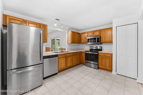 814 Campina Avenue, Palm Bay FL - photo 6 of 41
