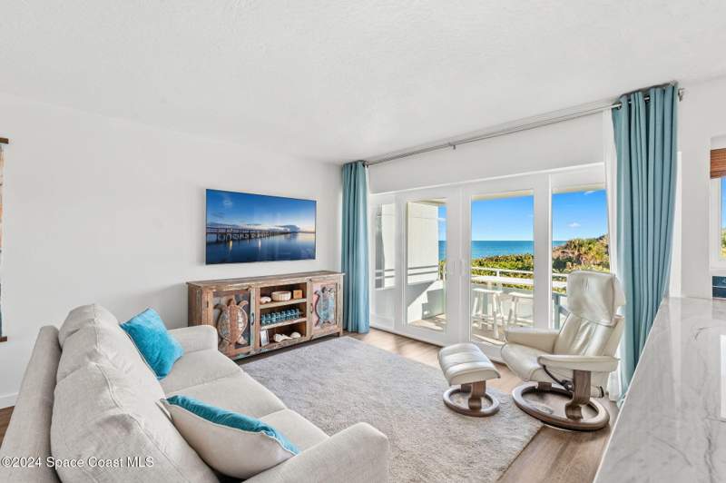 2 bedroom Condominium at 6355 S Highway A1a #5, Gullhouse III Condo, Melbourne Beach — photo 5