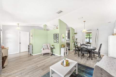 626 Waycross Road, Palm Bay FL - photo 10 of 35