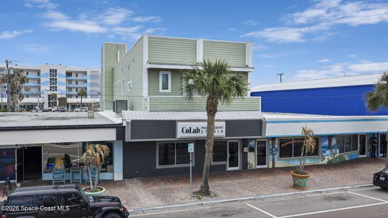 4 bedroom Single Family Residence at 51 N Orlando Avenue, Cocoa Beach, Cocoa Beach — photo 5