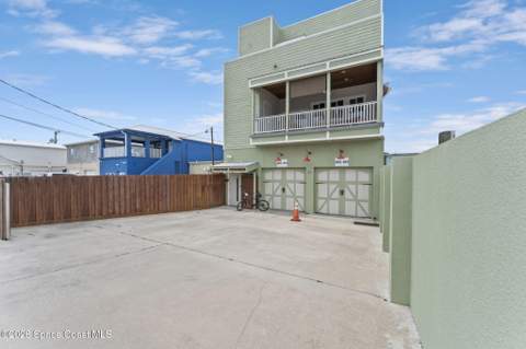 51 N Orlando Avenue, Cocoa Beach FL - photo 9 of 94
