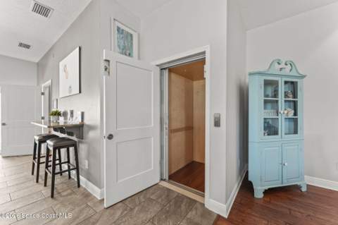 51 N Orlando Avenue, Cocoa Beach FL - photo 12 of 94