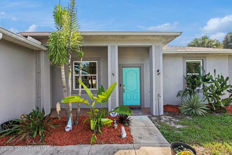 4 bedroom Single Family Residence at 521 Borraclough Avenue, Port Malabar Unit 13, Palm Bay — photo 1