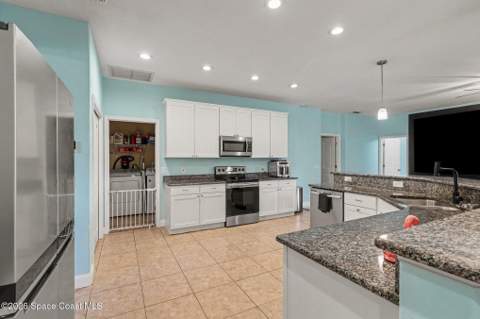 521 Borraclough Avenue, Palm Bay FL - photo 8 of 25