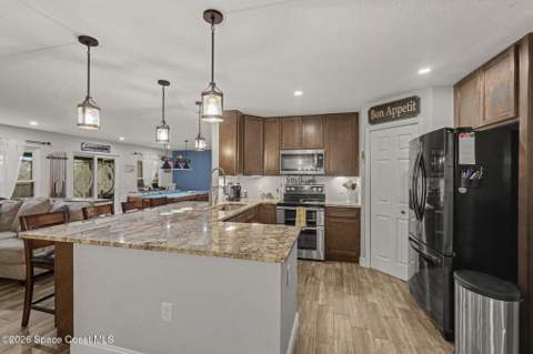 339 Hawthorne Lane, Palm Bay FL - photo 6 of 16