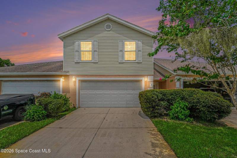 3 bedroom Townhouse at 522 Arbor Ridge Lane, Arbor Ridge - Section 2, Titusville — photo 1