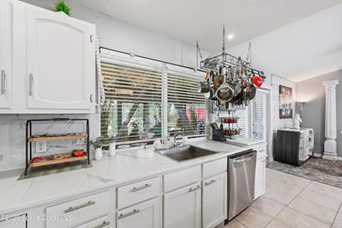 517 Linda Lane, Melbourne FL - photo 8 of 17