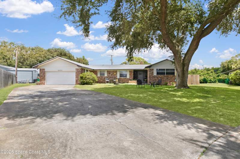 5 bedroom Single Family Residence at 3033 Devon Court, Lantern Park Unit 3, Titusville — photo 2