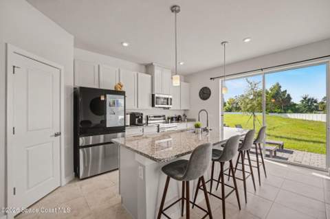 1895 Kendall Pointe Place, Melbourne FL - photo 22 of 26