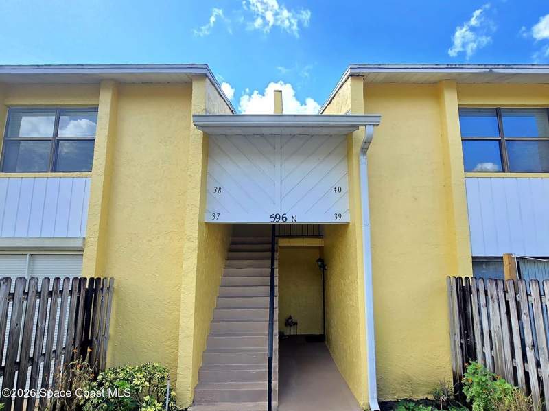 1 bedroom Condominium at 596 N Wickham Road #40, Westwood Condo, Melbourne — photo 2