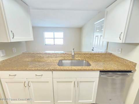 596 N Wickham Road #40, Melbourne FL - photo 10 of 15