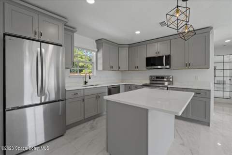 1560 Richards Drive, Palm Bay FL - photo 8 of 28