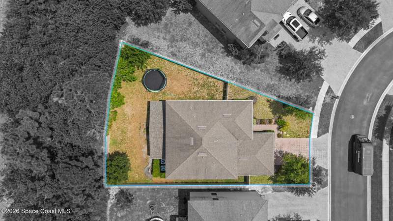 5 bedroom Single Family Residence at 553 Trymore Drive, Wellington at Bayside Lakes, Palm Bay — photo 2
