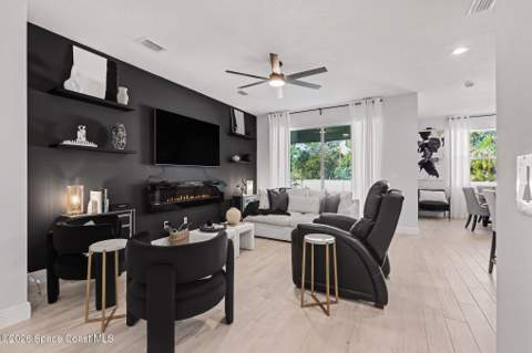 560 Topeka Road, Palm Bay FL - photo 7 of 23