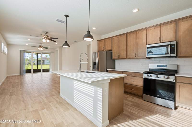 3 bedroom Single Family Residence at 3033 Tidepool Place, Del Webb at Viera Phase 2, Melbourne — photo 4