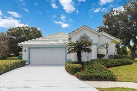 511 Royston Lane, golf community for sale in Melbourne