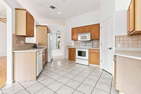 511 Royston Lane, Melbourne FL - photo 8 of 29