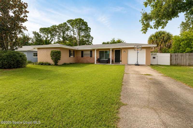 3 bedroom Single Family Residence at 485 Birchwood Lane, Colonial Heights Addn No 1, Titusville — photo 1
