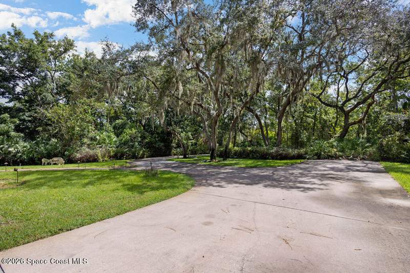 5 bedroom Single Family Residence at 3660 Brennan Drive, Woodlands of Lake Washington The, Melbourne — photo 5