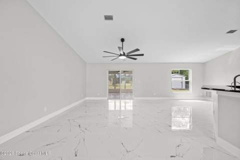 950 Hammacher Avenue, Palm Bay FL - photo 8 of 41