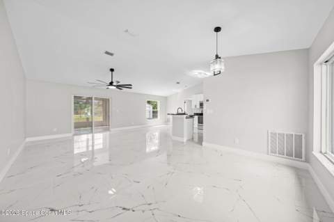 950 Hammacher Avenue, Palm Bay FL - photo 7 of 41