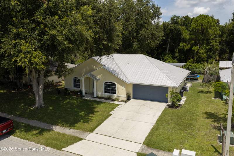 3 bedroom Single Family Residence at 888 Spirea Drive, Pine Cove Unit 3, Rockledge — photo 3