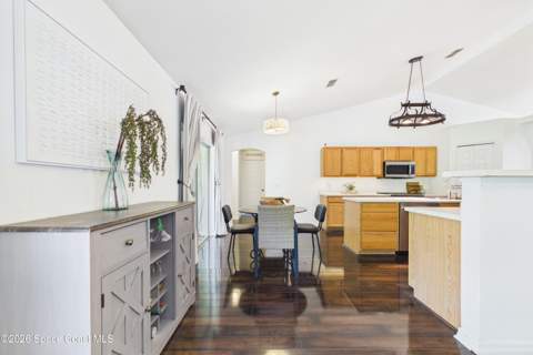 583 Edison Street, Palm Bay FL - photo 14 of 38