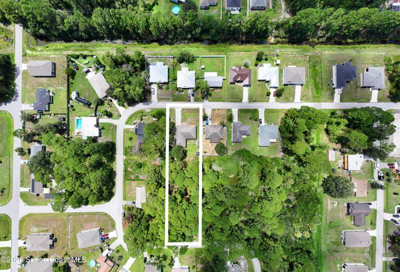 4 bedroom Single Family Residence at 583 Edison Street, Port Malabar Unit 12, Palm Bay — photo 2