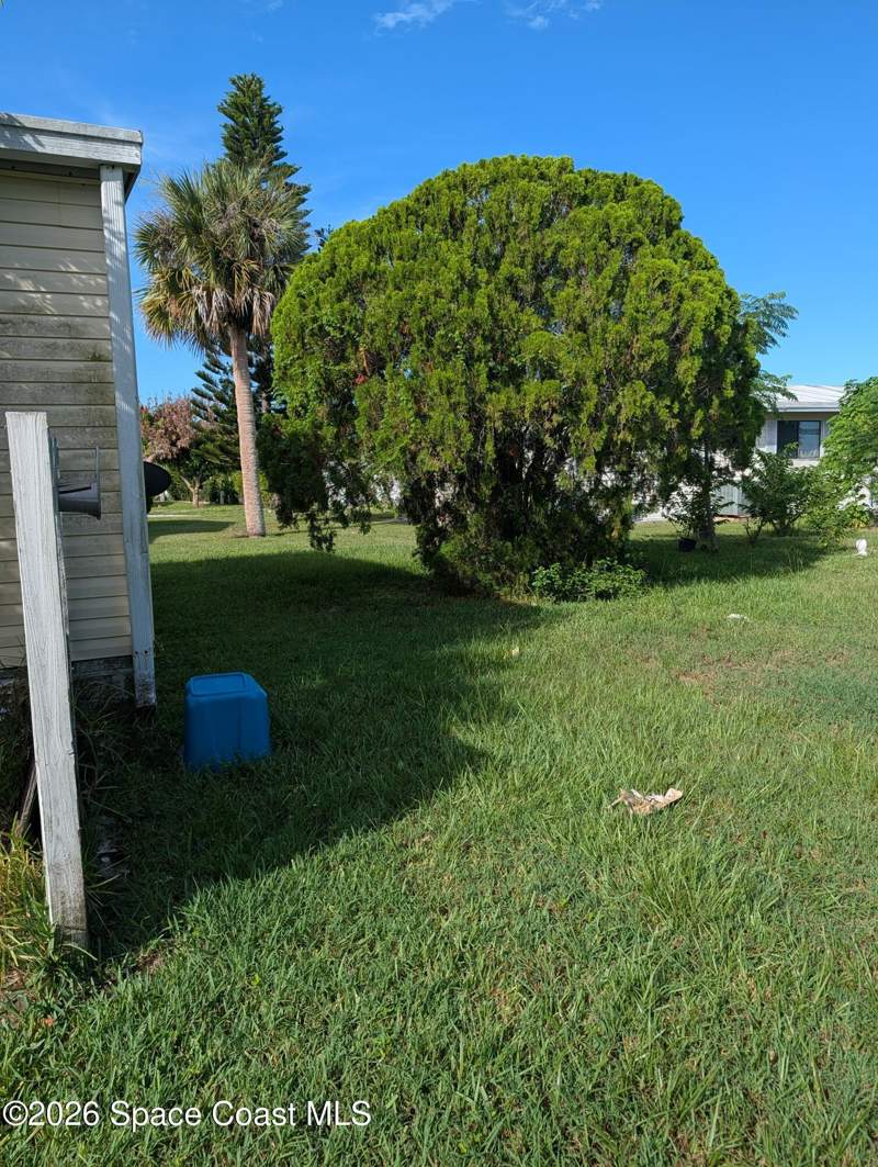 2 bedroom Manufactured Home at 1009 Buttonwood Street, Barefoot Bay Unit 2 Part 11, Barefoot Bay — photo 5
