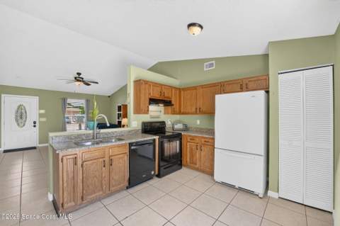 1350 Heberling Street, Palm Bay FL - photo 8 of 44