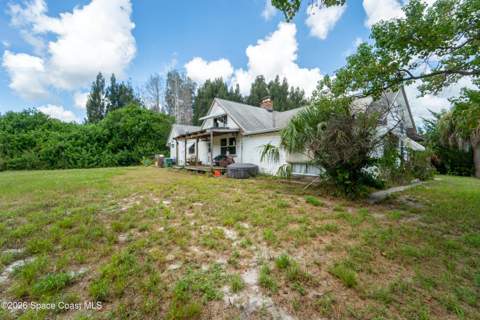 6715 Whispering Pines Lane, Grant FL - photo 6 of 41
