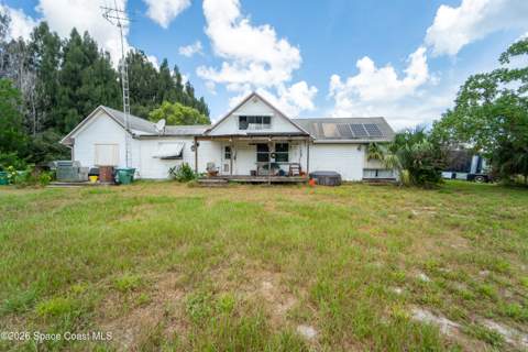 6715 Whispering Pines Lane, Grant FL - photo 7 of 41