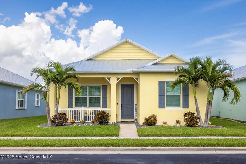 3 bedroom Single Family Residence at 668 Lorelei Avenue, Alamanda Key Phase 2, Melbourne — photo 1