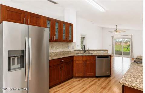 470 Wickham Lakes Drive, Melbourne FL - photo 10 of 37