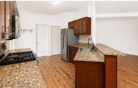 470 Wickham Lakes Drive, Melbourne FL - photo 11 of 37
