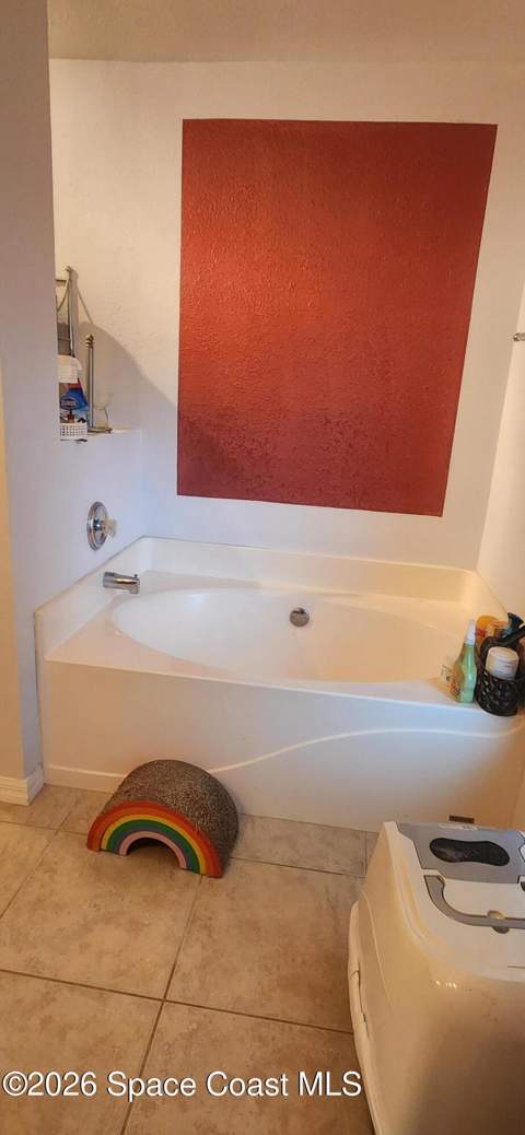 470 Wickham Lakes Drive, Melbourne FL - photo 18 of 37
