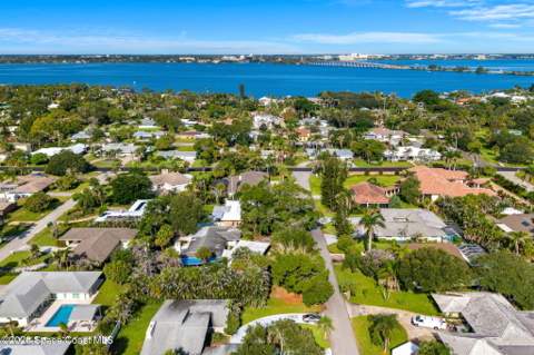 317 Cocoa Avenue, Indialantic FL - photo 11 of 35