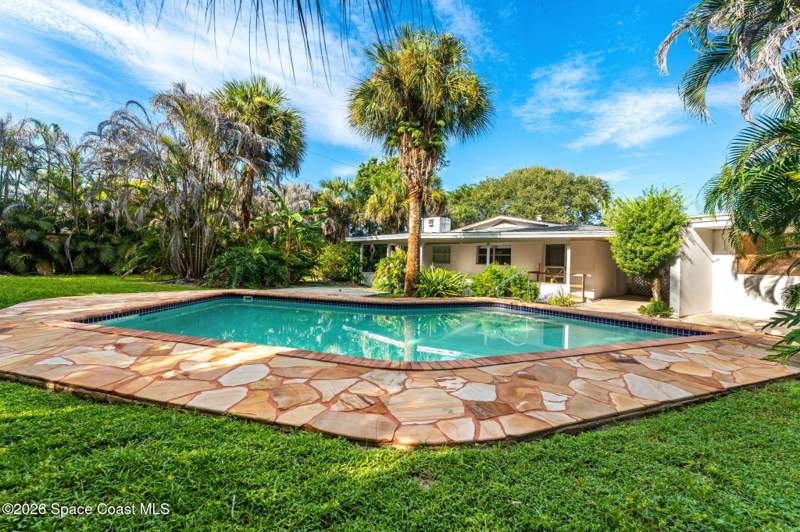 3 bedroom Single Family Residence at 317 Cocoa Avenue, Indialantic By The Sea, Indialantic — photo 2