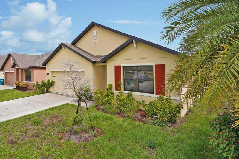 4 bedroom Single Family Residence at 372 Catfish Place, Panther Ridge Phase 1, Cocoa — photo 2