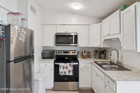 784 Badger Drive, Palm Bay FL - photo 10 of 31