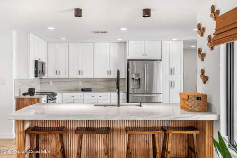 17 Riverview Lane, Cocoa Beach FL - photo 13 of 40