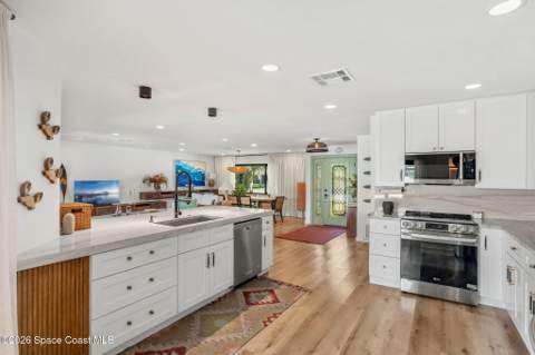 17 Riverview Lane, Cocoa Beach FL - photo 11 of 40