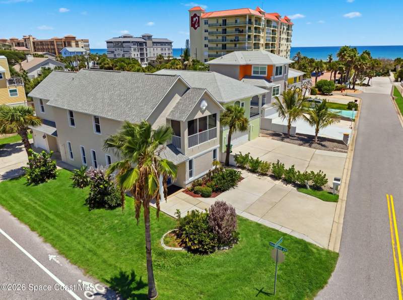 5 bedroom Single Family Residence at 318 Harding Avenue, Avon By The Sea, Cocoa Beach — photo 3